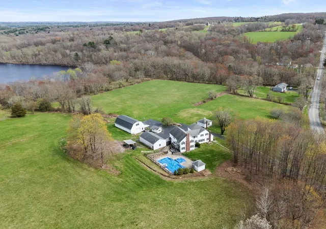2nd image of 63 Uxbridge Rd, Sutton, MA 01590 | MLS# 73528074