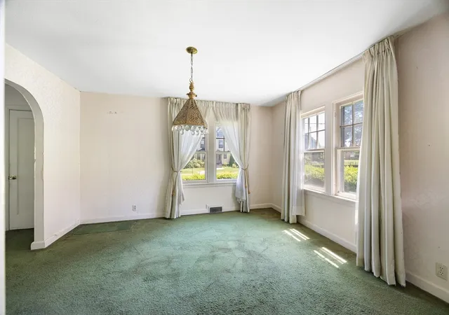 Homes for sale in Chicopee, MA | 216 Springfield St, Chicopee, MA 01013 | MLS# 73534490