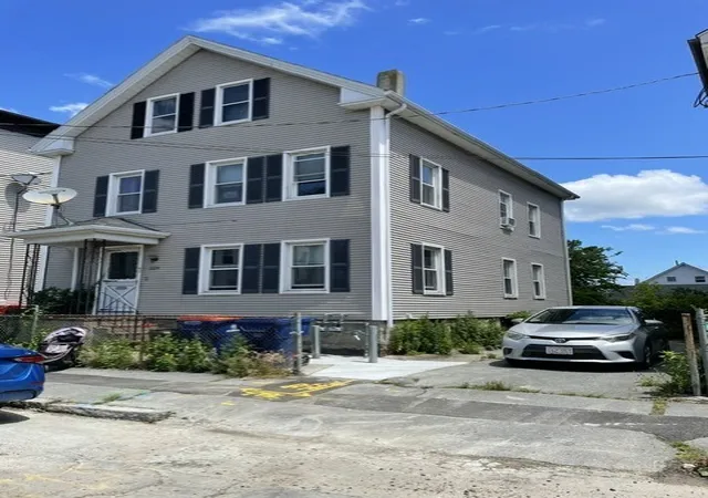 Homes for sale in New Bedford, MA | 224 State St, New Bedford, MA 02740 | MLS# 73542831