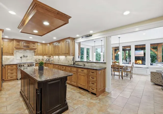 3rd image of 236 Bridle Path, North Andover, MA 01845 | MLS# 73553852
