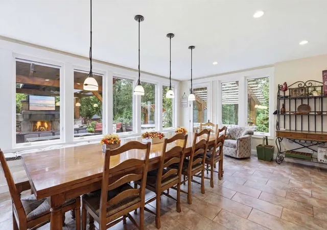 4th image of 236 Bridle Path, North Andover, MA 01845 | MLS# 73553852