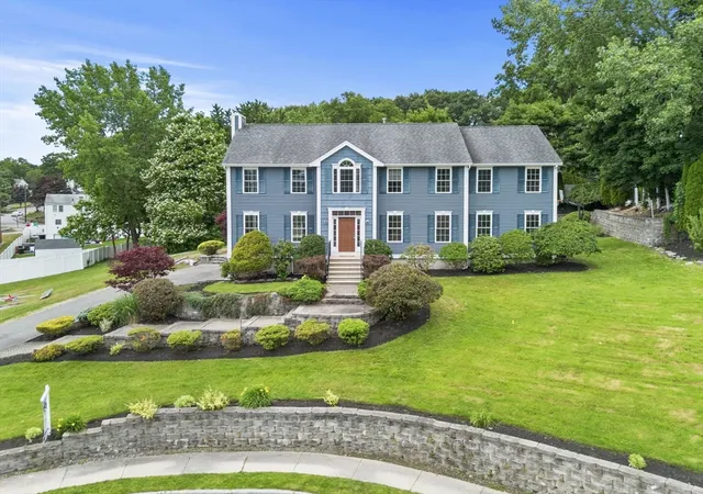 Homes for sale in Woburn, MA | 8 Woods Hill Cir, Woburn, MA 01801 | MLS# 73537851
