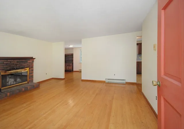 Homes for sale in Pepperell, MA | 40 Shattuck St, Pepperell, MA 01463 | MLS# 73530878