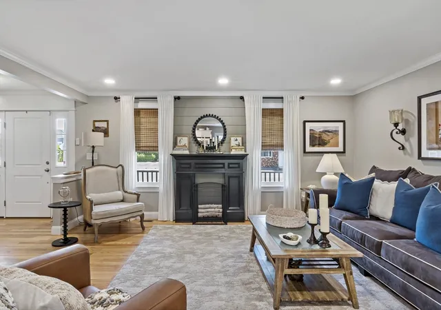 Photo 3 of Sale Pending at 670 Bay St, Fall River, MA 02724 | MLS# 73539432 | Listing updated on 2026-09-23