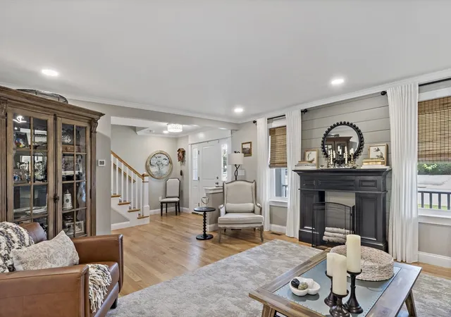 Photo 4 of Sale Pending at 670 Bay St, Fall River, MA 02724 | MLS# 73539432 | Listing updated on 2026-09-23