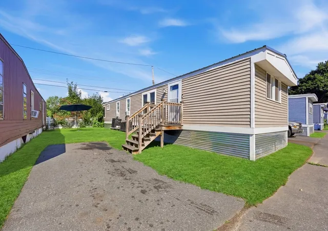 32nd image of 229 Miller Sr #D8, Ludlow, MA 01056 | MLS# 73546961