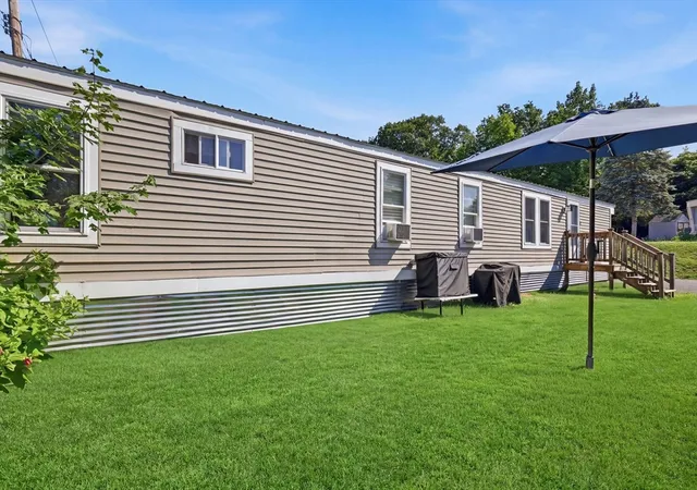 5th image of 229 Miller Sr #D8, Ludlow, MA 01056 | MLS# 73546961