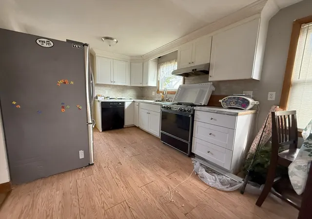5th image of 214 Eldridge St, Taunton, MA 02780 | MLS# 73430263