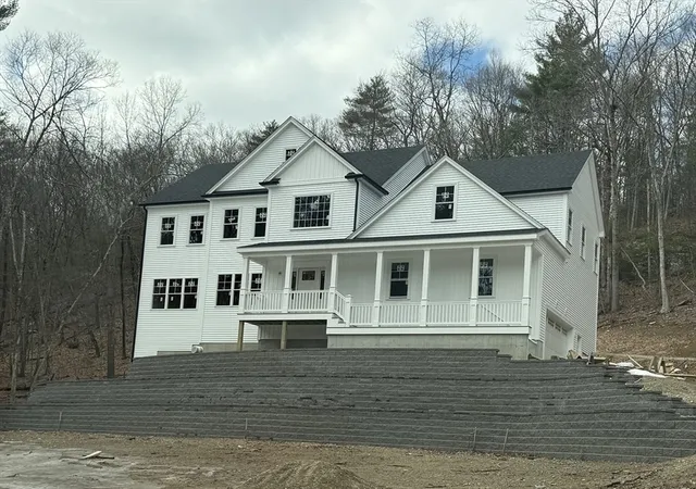 Homes for sale in Upton, MA | 99 W River St, Upton, MA 01568 | MLS# 73490363