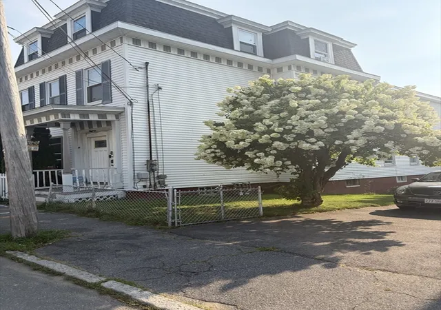 2nd image of 60 Franklin St, Haverhill, MA 01830 | MLS# 73561842