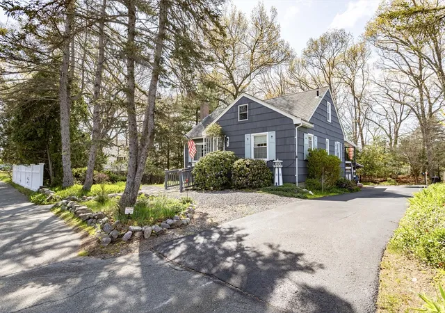 Homes for sale in Randolph, MA | 181 Oak Street, Randolph, MA 02368 | MLS# 73516006