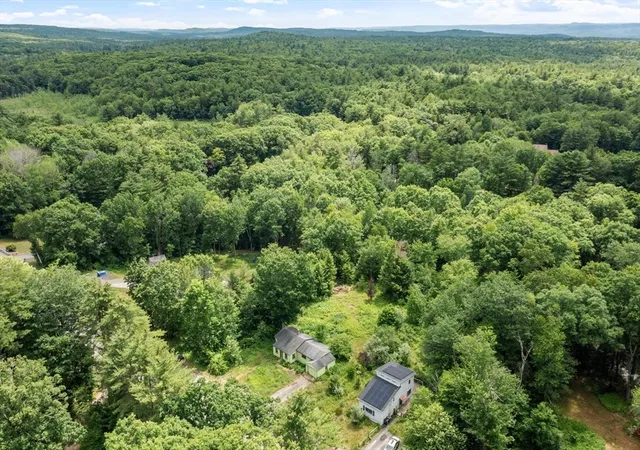 4th image of 1673 Petersham Rd, Athol, MA 01331 | MLS# 73539756