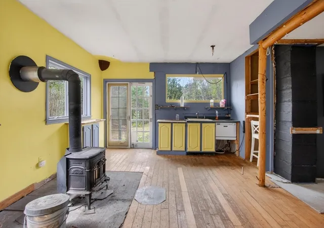 5th image of 1673 Petersham Rd, Athol, MA 01331 | MLS# 73539756