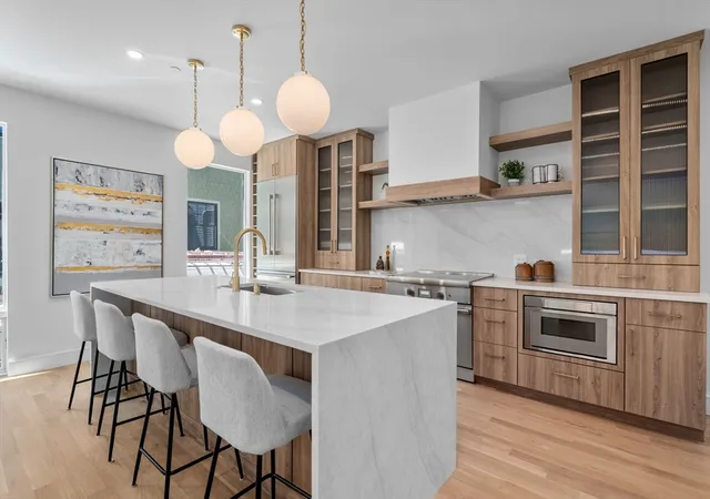 3rd image of 24 Wendell #3, Cambridge, MA 02138 | MLS# 73534832