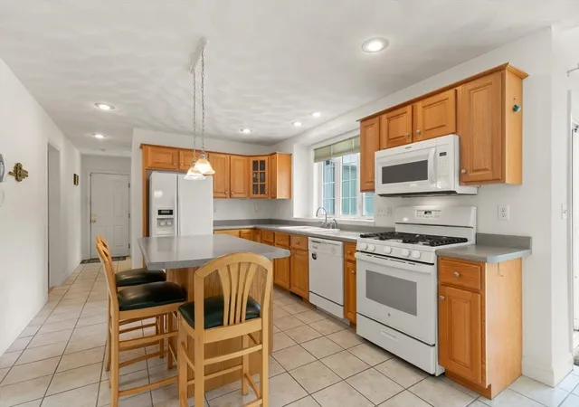 Photo 3 of Sale Pending at 29 Hadley Rd, Pepperell, MA 01463 | MLS# 73559614 | Listing updated on 2026-09-16