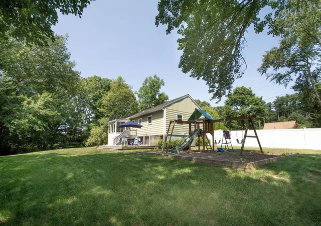 5th image of 37 Pleasant Street, Pembroke, MA 02359 | MLS# 73553758