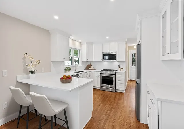 Photo 1 of Condominium at 34 Pleasant St #5, Wellesley, MA 02482 | MLS# 73482857 | | Sold on 2026-04-07