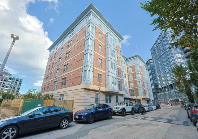 Homes for sale in Boston, MA | 16 Miner Street #501, Boston, MA 02215 | MLS# 73508652