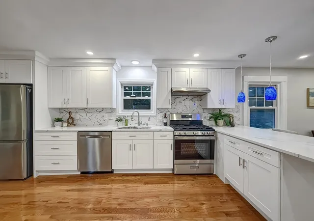 3rd image of 190 W Plain St, Wayland, MA 01778 | MLS# 73554059