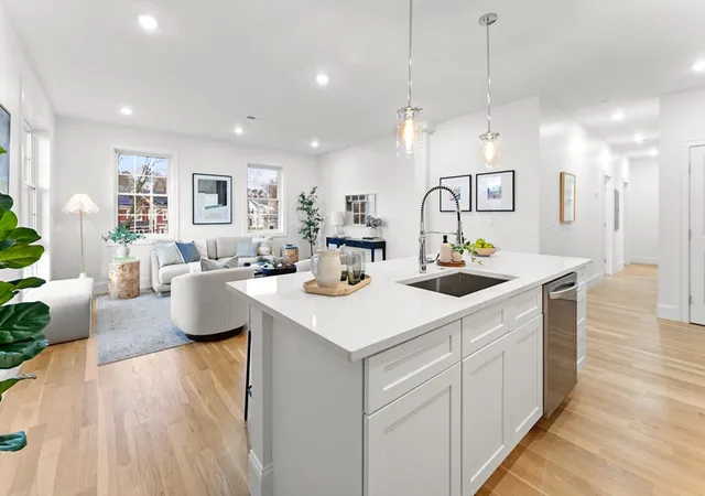Photo 3 of Condo for sale at 272 Lincoln St #301, Marlborough, MA 01752 | MLS# 73570137 | Listing updated on 2026-09-04