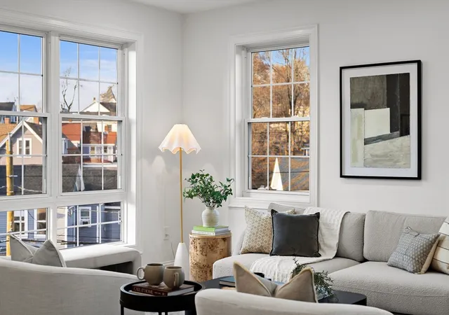Photo 3 of Condo for sale at 272 Lincoln St #301, Marlborough, MA 01752 | MLS# 73570137 | Listing updated on 2026-09-04