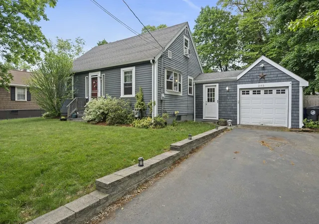Homes for sale in Whitman, MA | 285 Raynor Ave, Whitman, MA 02382 | MLS# 73529198