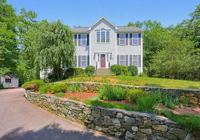 1st image of 225 Daniels St, Franklin, MA 02038 | MLS# 73550146