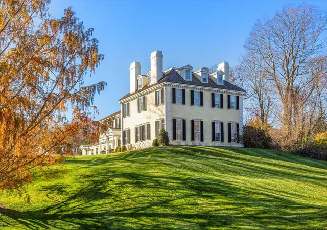1st image of 187 Main St, Hingham, MA 02043 | MLS# 73492795