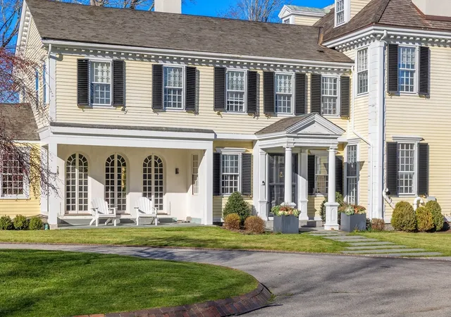 3rd image of 187 Main St, Hingham, MA 02043 | MLS# 73492795