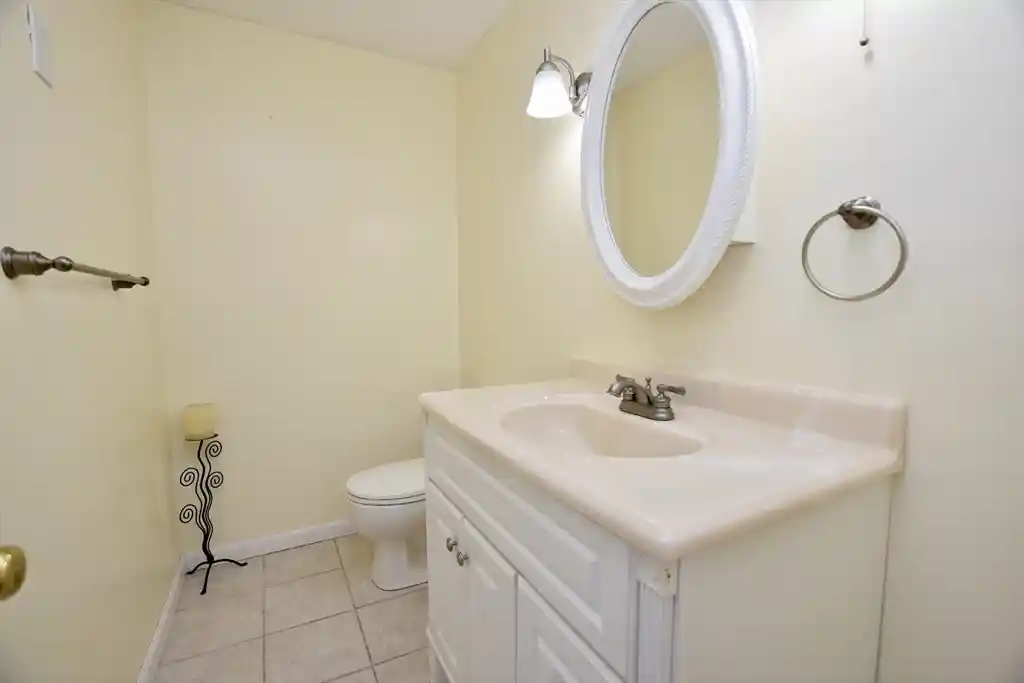 12th image of 180 Main St, Brockton, MA 02324