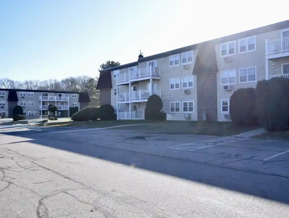 22nd image of 180 Main St, Brockton, MA 02324