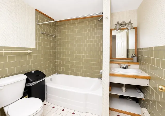 30th image of 461 Montello St, Brockton, MA 02301 | MLS# 73540094