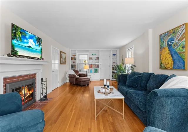 4th image of 515 Main St, Shrewsbury, MA 01545 | MLS# 73547717