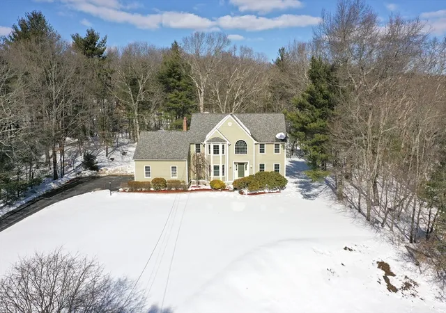 Photo 3 of Sale Pending at 18 Bubbling Brk Rd, Franklin, MA 02038 | MLS# 73477405 | Listing updated on 2026-03-07