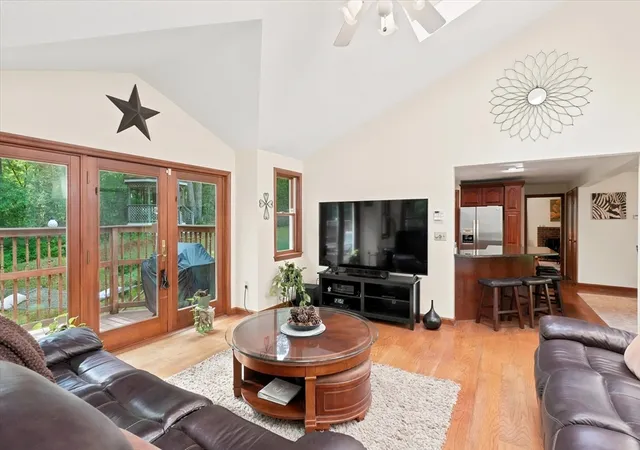 3rd image of 11 Marlboro Rd, Georgetown, MA 01833 | MLS# 73553398