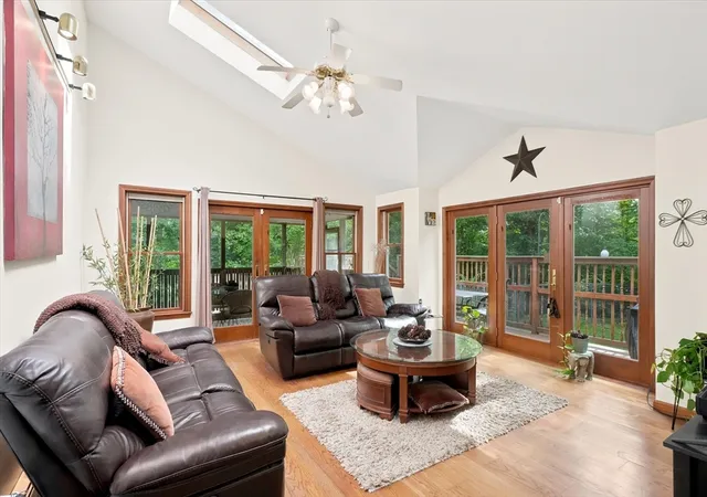 4th image of 11 Marlboro Rd, Georgetown, MA 01833 | MLS# 73553398