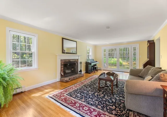 5th image of 113 Newbridge Road, Sudbury, MA 01776 | MLS# 73546306