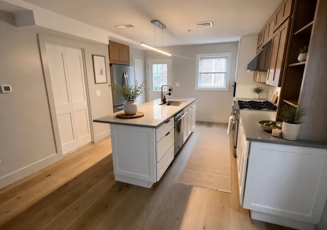 2nd image of 122 West Seventh St #E, South Boston, MA 02127 | MLS# 73566364