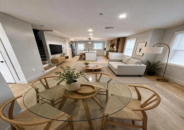 5th image of 122 West Seventh St #E, South Boston, MA 02127 | MLS# 73566364