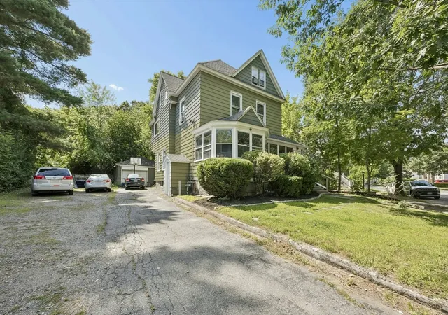 2nd image of 19 Englewood Avenue, Worcester, MA 01603 | MLS# 73565215