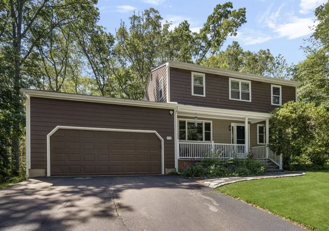 Photo 1 of Single family home for sale at 172 Broad Rock Rd, Wakefield, RI 02879 | MLS# 73564681 | Listing updated on 2026-08-21