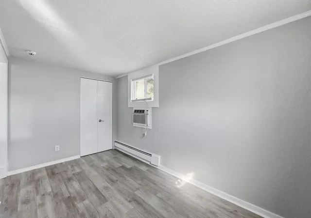 5th image of 94 Upland St, Springfield, MA 01104 | MLS# 73557890