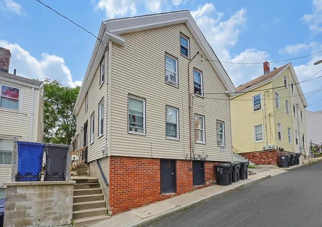 1st image of 6 8 Howell Ct, Chelsea, MA 02150 | MLS# 73554463
