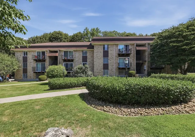2nd image of 121 Bailey Street #B12, Worcester, MA 01602 | MLS# 73566676