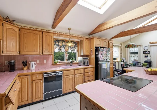 5th image of 32 Brayton Rd, Brighton, MA 02135 | MLS# 73557372