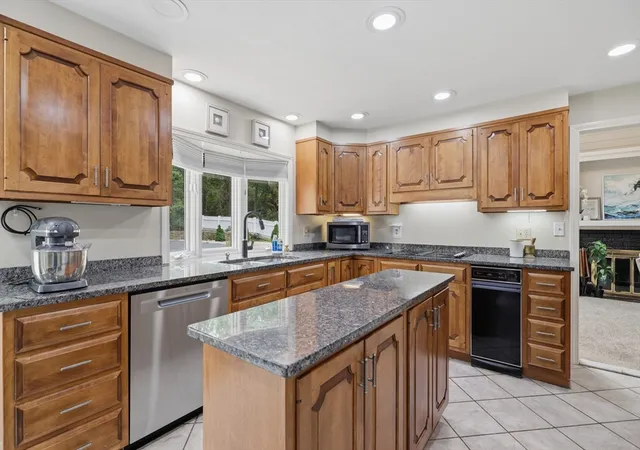4th image of 70 Newton Street, Northborough, MA 01532 | MLS# 73551150