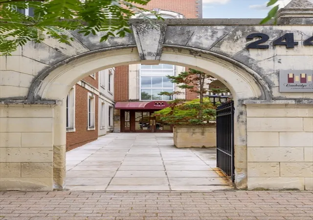 Homes for sale in Cambridge, MA | 2440 Massachusetts Avenue, Cambridge, MA 02140 | Houzeo