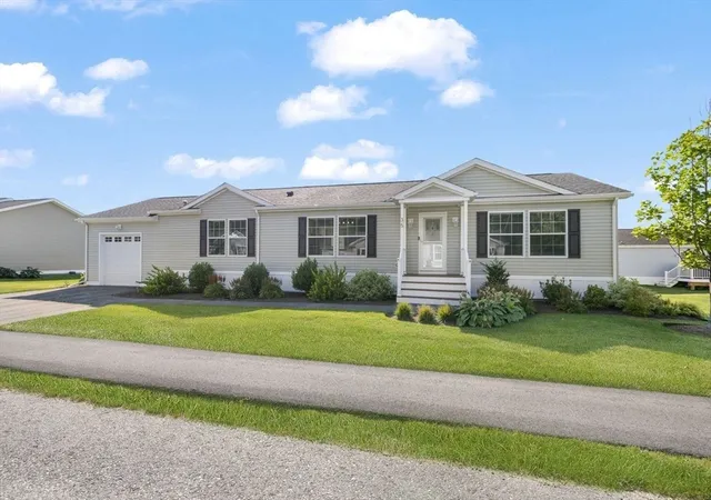24th image of 121 E Washington Street #35, North Attleboro, MA 02760 | MLS# 73564632