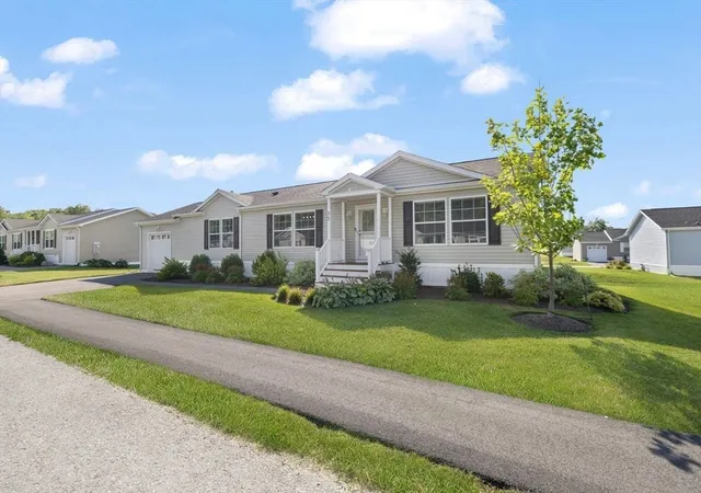 2nd image of 121 E Washington Street #35, North Attleboro, MA 02760 | MLS# 73564632