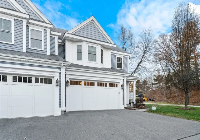 2nd image of 1 Green Ln #1, Framingham, MA 01701 | MLS# 73538573